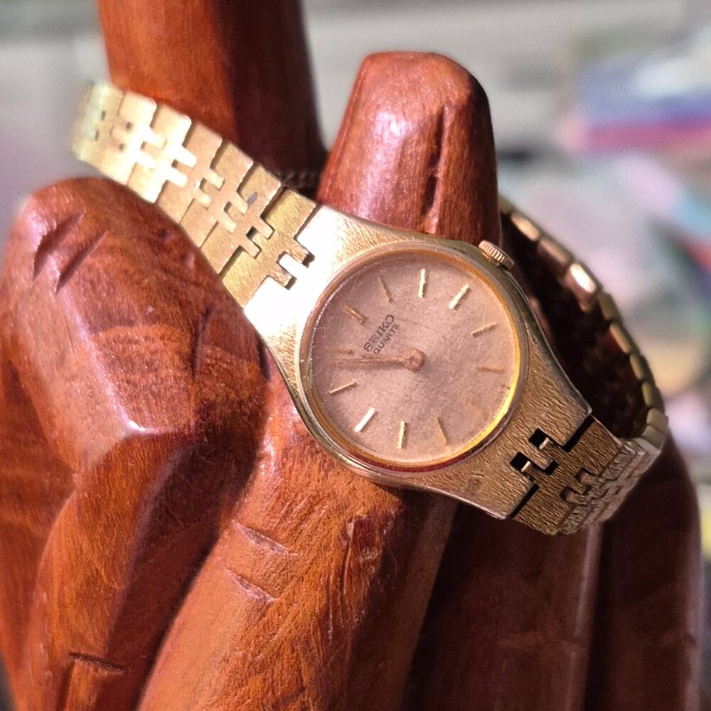Seiko ladies watch. Goldtone